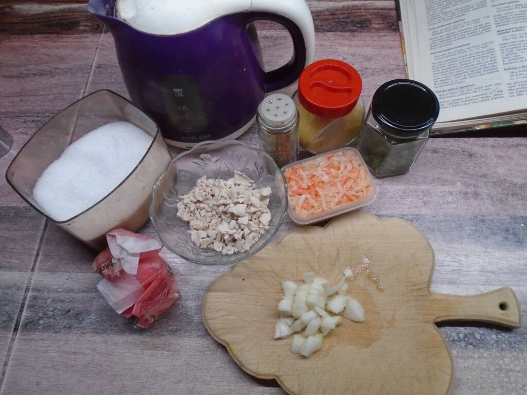 Drožďová polévka - ingredience