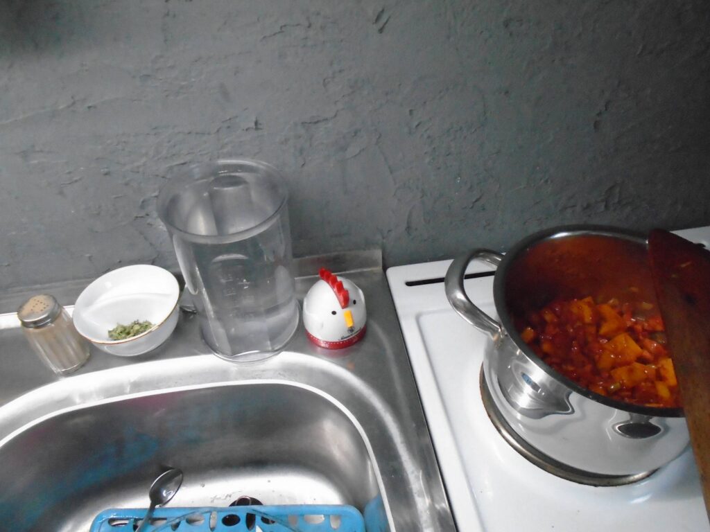 Frankfurt soup, now we will add some liquid and pepper it.